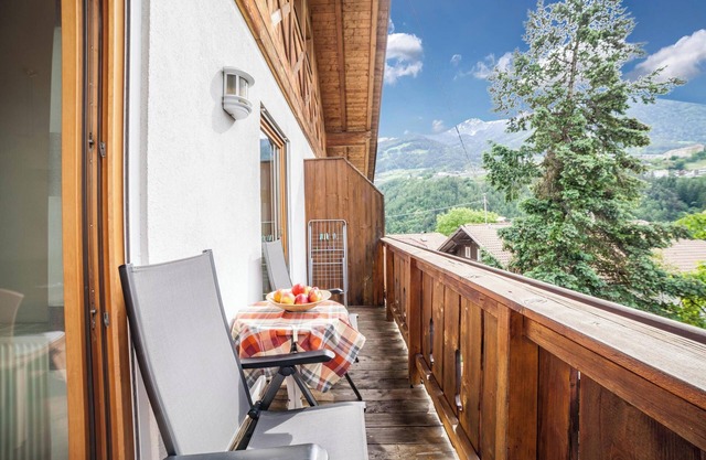 Apartamento "Langeshof - Abendrot" con vistas a la montaña, Wi-Fi, balcón y jardín