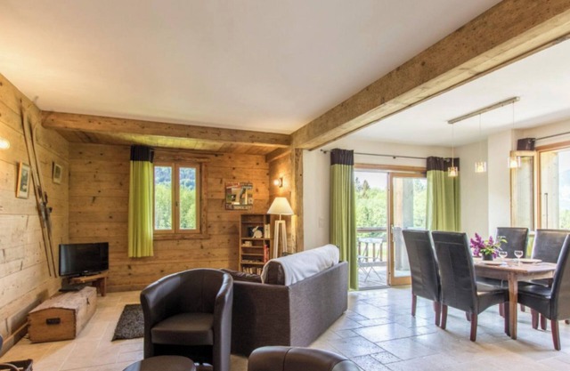 Apartamento 'Le Soli - 5 Pers' con vistas a la montaña, jardín privado y Wi-Fi