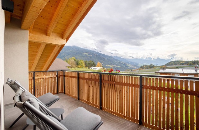 Apartamento 'Linderhof Cima' con vistas a la montaña, piscina compartida y Wi-Fi