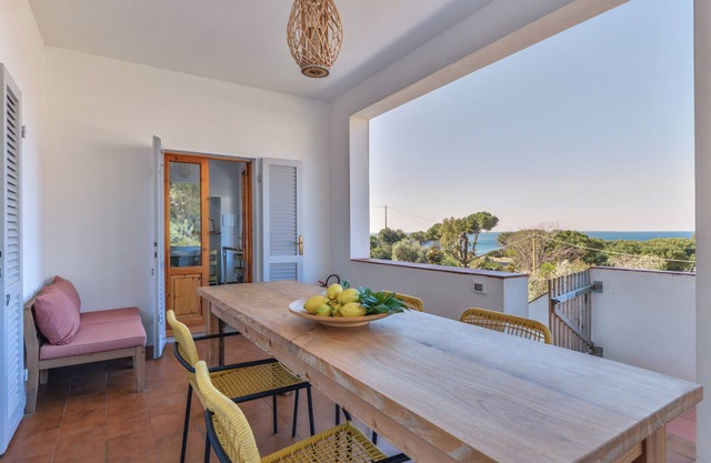 Apartamento 'Magnolia P1' con terraza privada, Wi-Fi y aire acondicionado