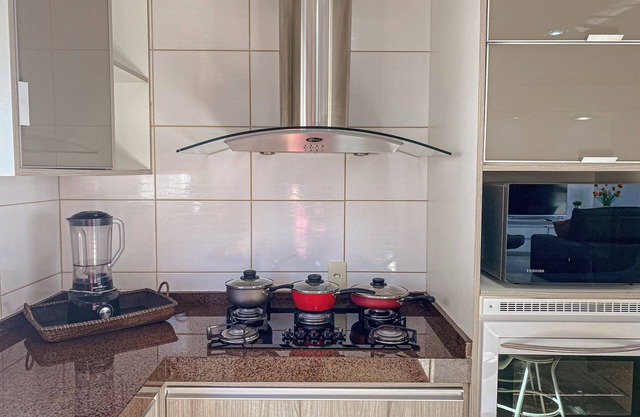 Apartamento - Meia Praia - 3 suites- a 100 metros de la playa
