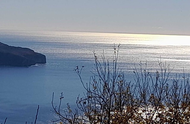 Apartamento 'Mimosa' con vistas al mar, Wi-Fi y aire acondicionado