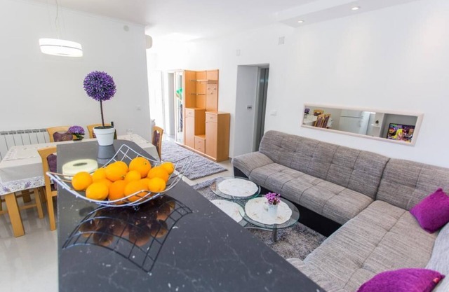 Apartment Mojaš - Apartamento de dos habitaciones con terraza