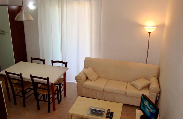 Apartamento cerca del mar, vista excepcional, wifi gratuito, parking.