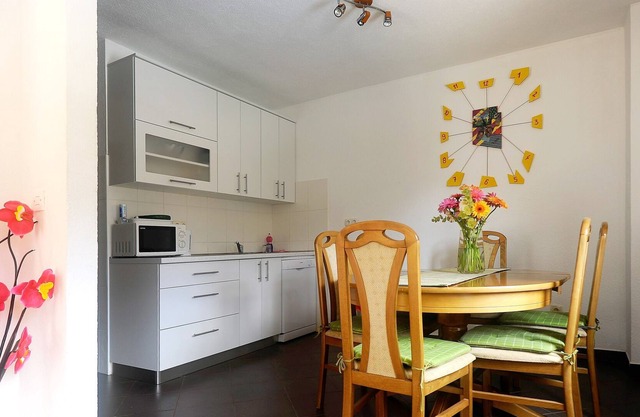 Apartamento no. 5 con piscina