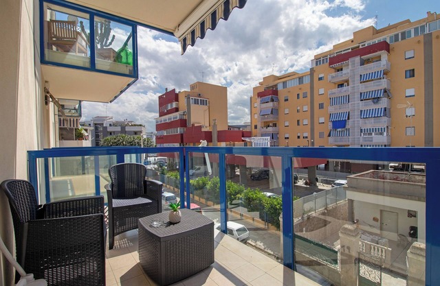 Apartamento 'Oltremare' con vistas al mar, Wi-Fi y aire acondicionado