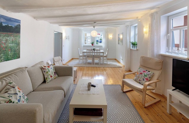 Apartamento 'Omi Anni' con vistas a la montaña, terraza privada y Wi-Fi