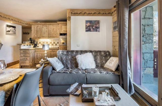 Apartment Ourson 2 - Two Bedroom Villa, Sleeps 4