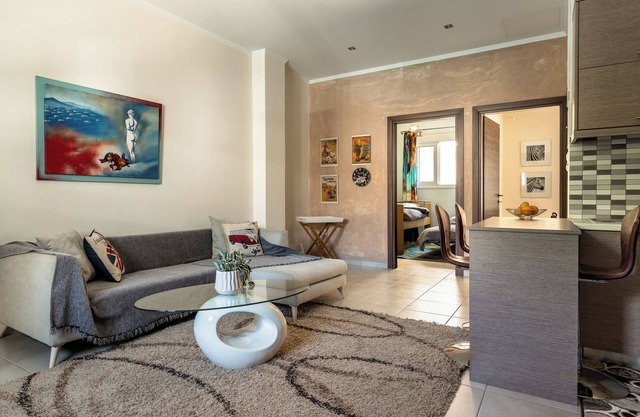 Apartamento 'Patras' con terraza privada, Wi-Fi y aire acondicionado