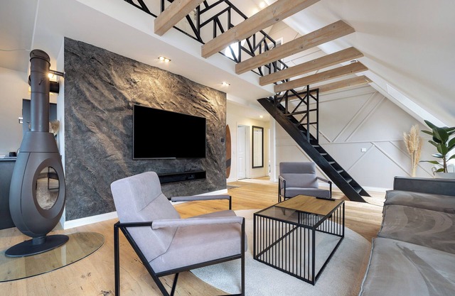 Apartamento 'Penthouse Kokorey' con jardín compartido, balcón y Wi-Fi