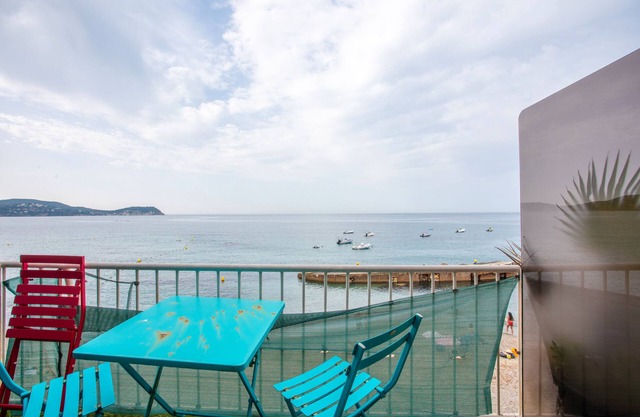 Apartamento 'Porte Rouge 3' con vistas al mar