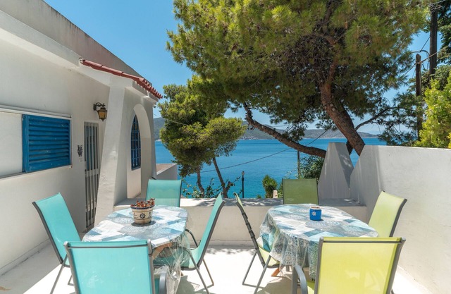 Apartamento 'Posidonas' con vistas al mar, Wi-Fi y aire acondicionado