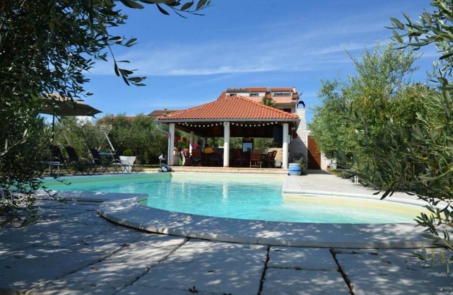 Apartment Povljana 244b