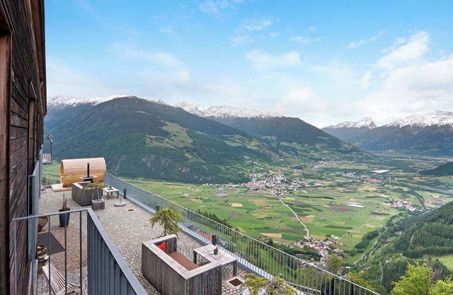 Apartamento 'Röfen Weströfen' con vistas a la montaña, terraza compartida y Wi-Fi