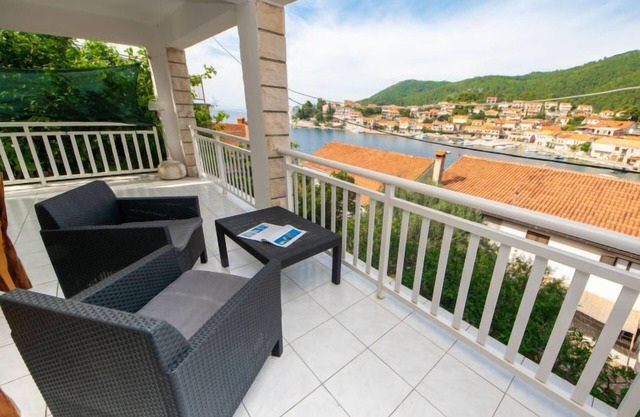 Apartamento Repak by Interhome