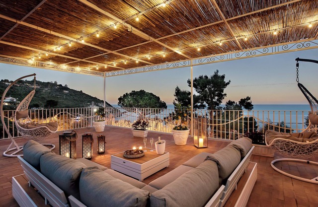 Apartamento 'Rooftopnerano - Amazing Sea View' con vistas al mar, Wi-Fi y aire acondicionado.