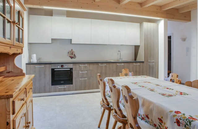 Apartamento Sas Lonch con vistas a la montaña, Wi-Fi y jardín
