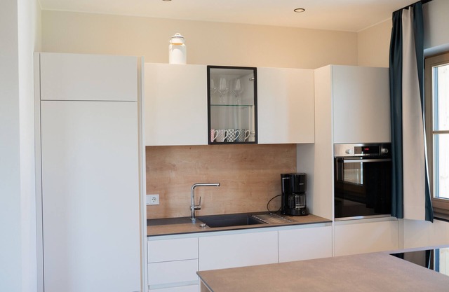 Apartamento "Schlosshof Himml" con vistas a la montaña, terraza privada y Wi-Fi
