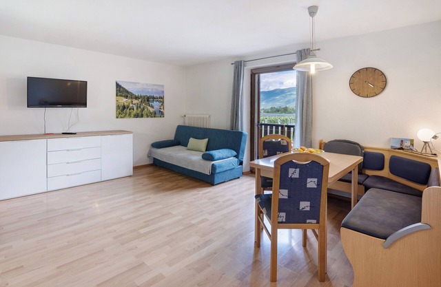 Apartamento 'Stark' con vistas a la montaña, terraza compartida y Wi-Fi