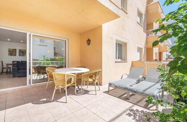 Apartamento 'Talaia' con terraza privada, Wi-Fi y aire acondicionado