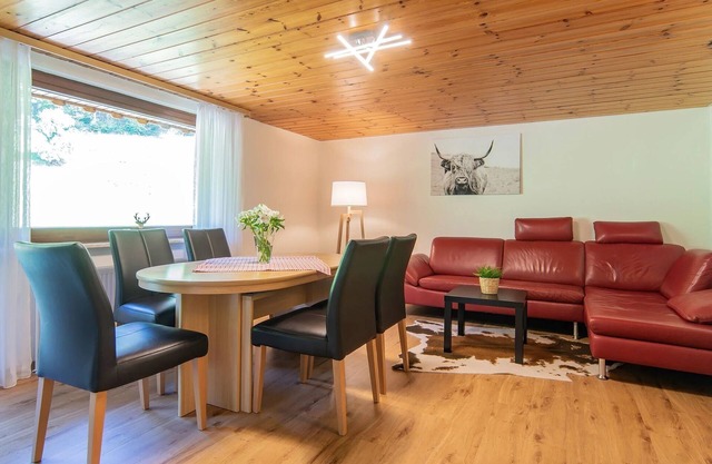 Apartamento de vacaciones 'Tannenhöhe' con vistas a la montaña, balcón y W