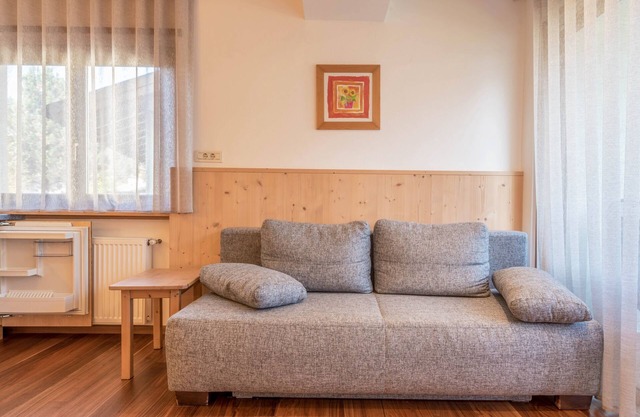 Apartamento "Trocker Kastelruth 3" cerca de Seiser Alm con vistas a la montaña y sauna