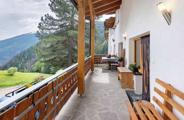 Apartamento 'Tscheppa' con vistas a la montaña, terraza privada y Wi-Fi
