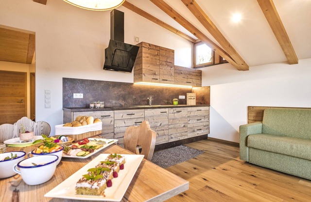 Apartment 'Untermathonhof Morgensonne' with mountain view, balcony, garden & Wi-Fi