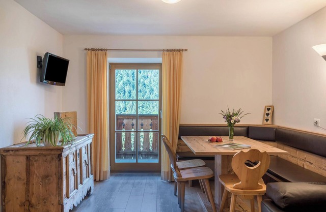 Apartamento "Unterspisserhof App Sonnenblume" con vistas a la montaña, jardín y Wi-Fi