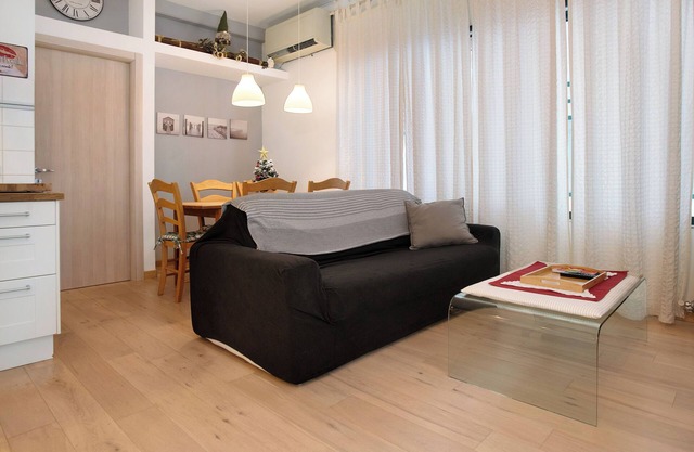 Apartamento 'Vinc Trotti House Of Dj-vu' con vistas a la montaña, Wi-Fi y aire acondicionado.