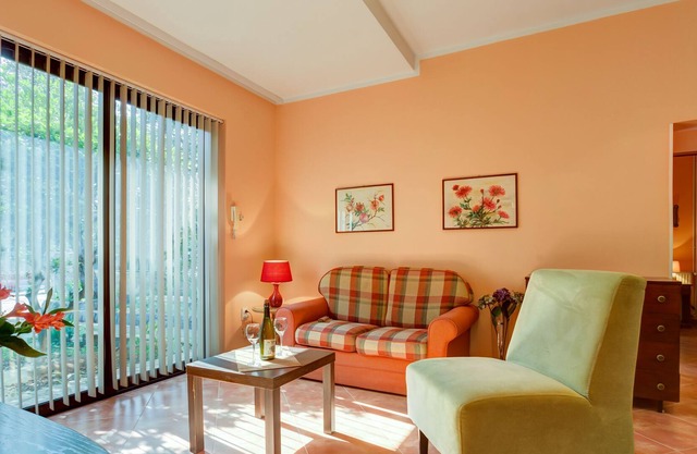 Apartamento con jardín
