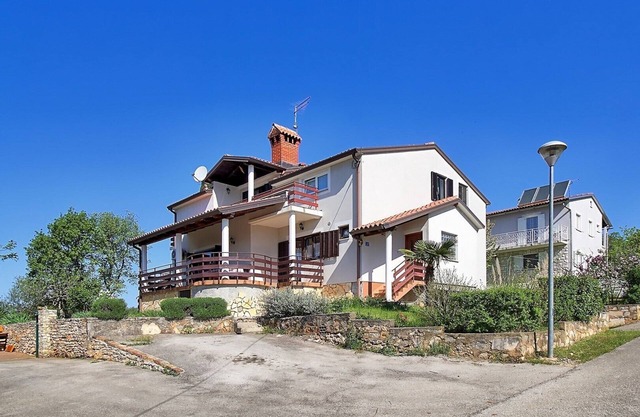EVA house with apartment