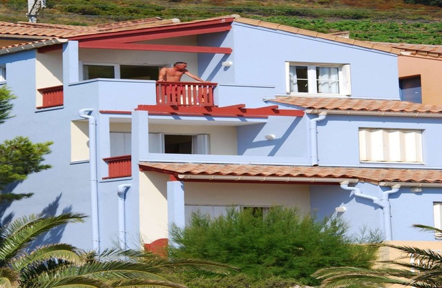 Apartamento en Francia con Balcón y Jardín
