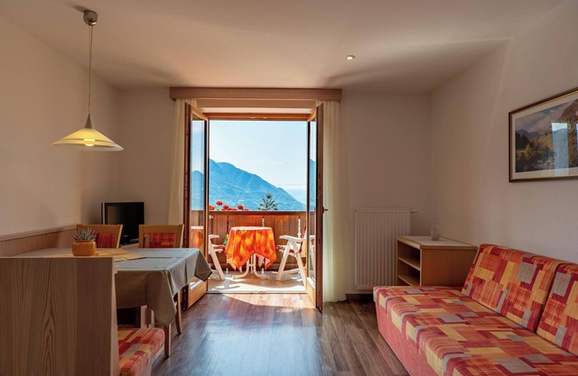 Apartamento "Wohnung 5" con vistas a la montaña, Wi-Fi y balcón