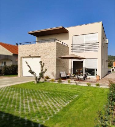Apartments Šime