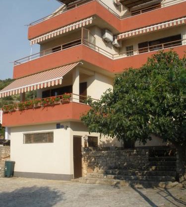 Apartments Bilo