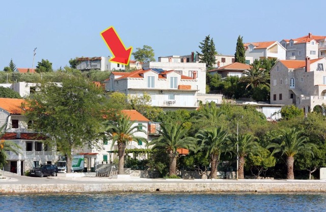 Apartments by the sea Sumartin, Brac - 5620