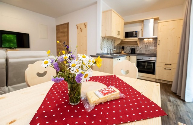 Apartments Goldhorn Kingdom - Two-Bedroom Apartment with Balcony (A)