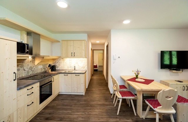 Apartments Goldhorn Kingdom - Two bedroom apartment with Balcony (C)