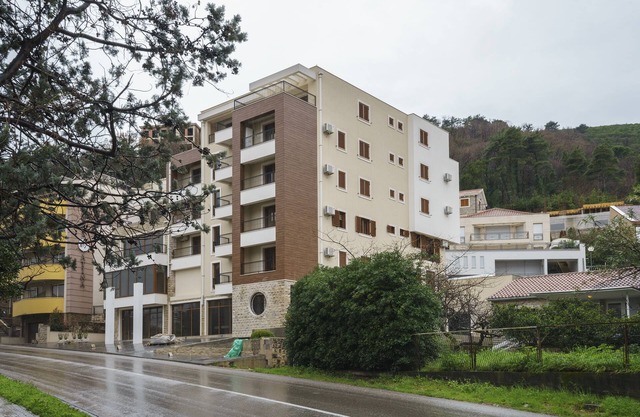 Apartamentos LORA Jadranskij put