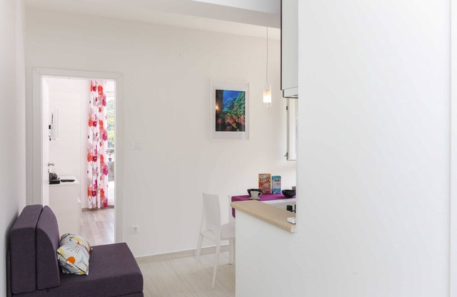 Apartments Posta - One-Bedroom Apartment with Terrace and Sea View - Apartman 5