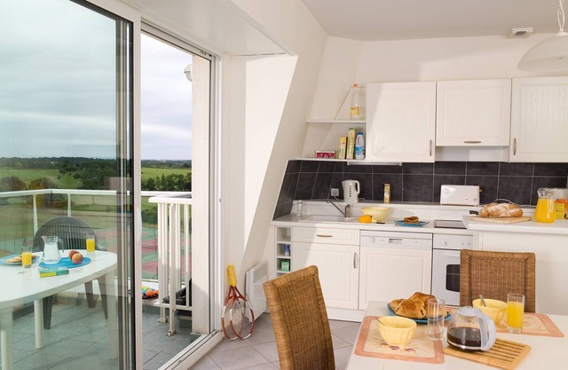 Appart cosy avec balcon / terrasse privée | sur le Terrain de Golf!
