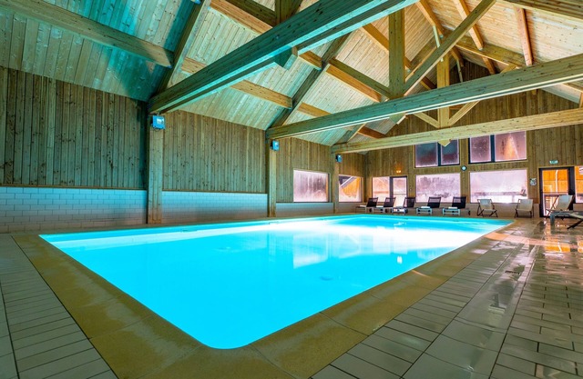 Appart de montagne proche du centre | Accès piscine + Casiers à ski