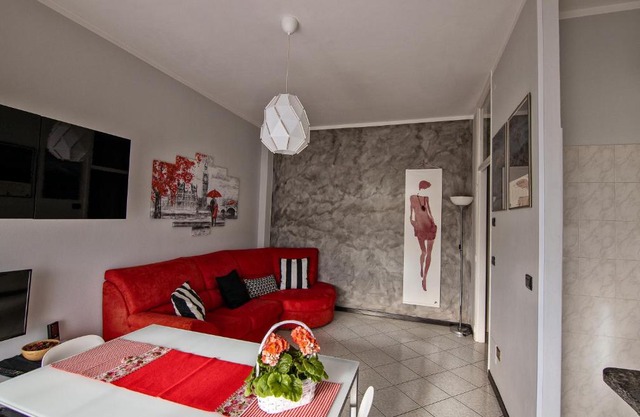 Appartamento nel cuore di Arona - box privato