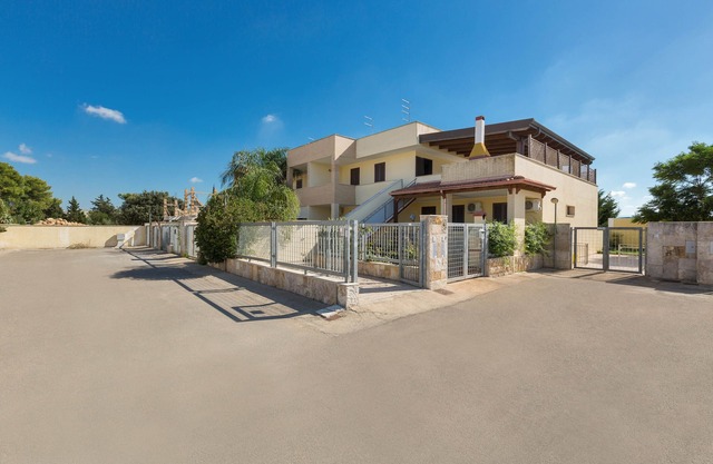 984 Solaris Apartment