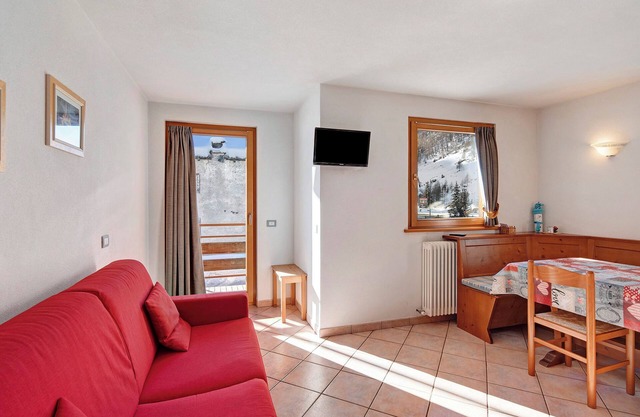 'Apartamento Vago' con vistas a la montaña, Wi-Fi, balcón y jardín