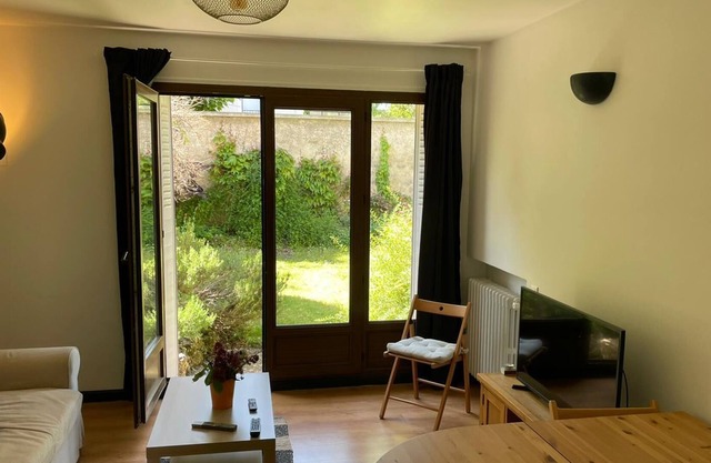 Appartement Avec Jardin à 4 min du RER