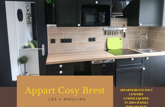 Apartamento-COSY BREST 8-Habitación con desagüe-Vista al patio