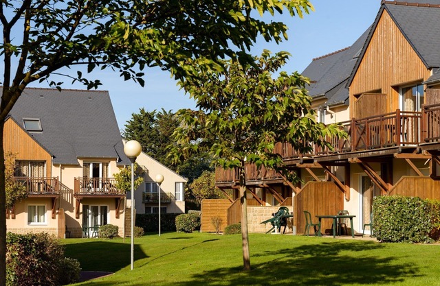 Apartamento acogedor près du golf de Dinard | Tout près de la plage!