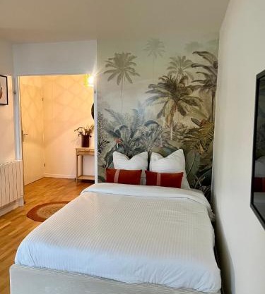 Appartement Rénové au Cœur du Quartier Commerçant